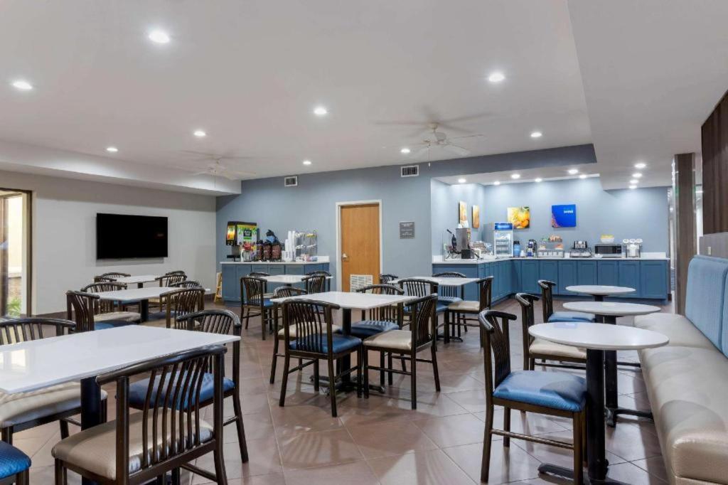 Comfort Inn & Suites Hot Springs Central Buitenkant foto