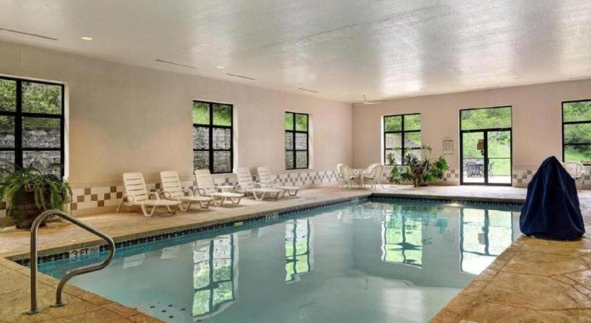 Comfort Inn & Suites Hot Springs Central Buitenkant foto