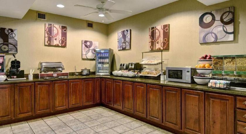 Comfort Inn & Suites Hot Springs Central Buitenkant foto